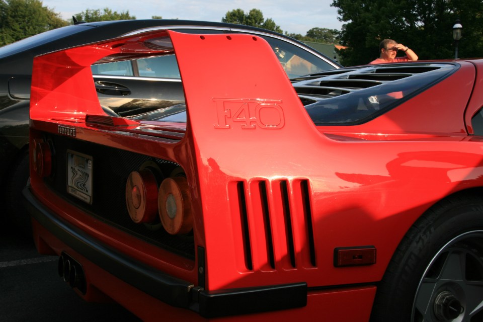 Ferrari F40 Wing