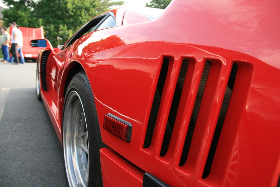Ferrari F40 3/4 View